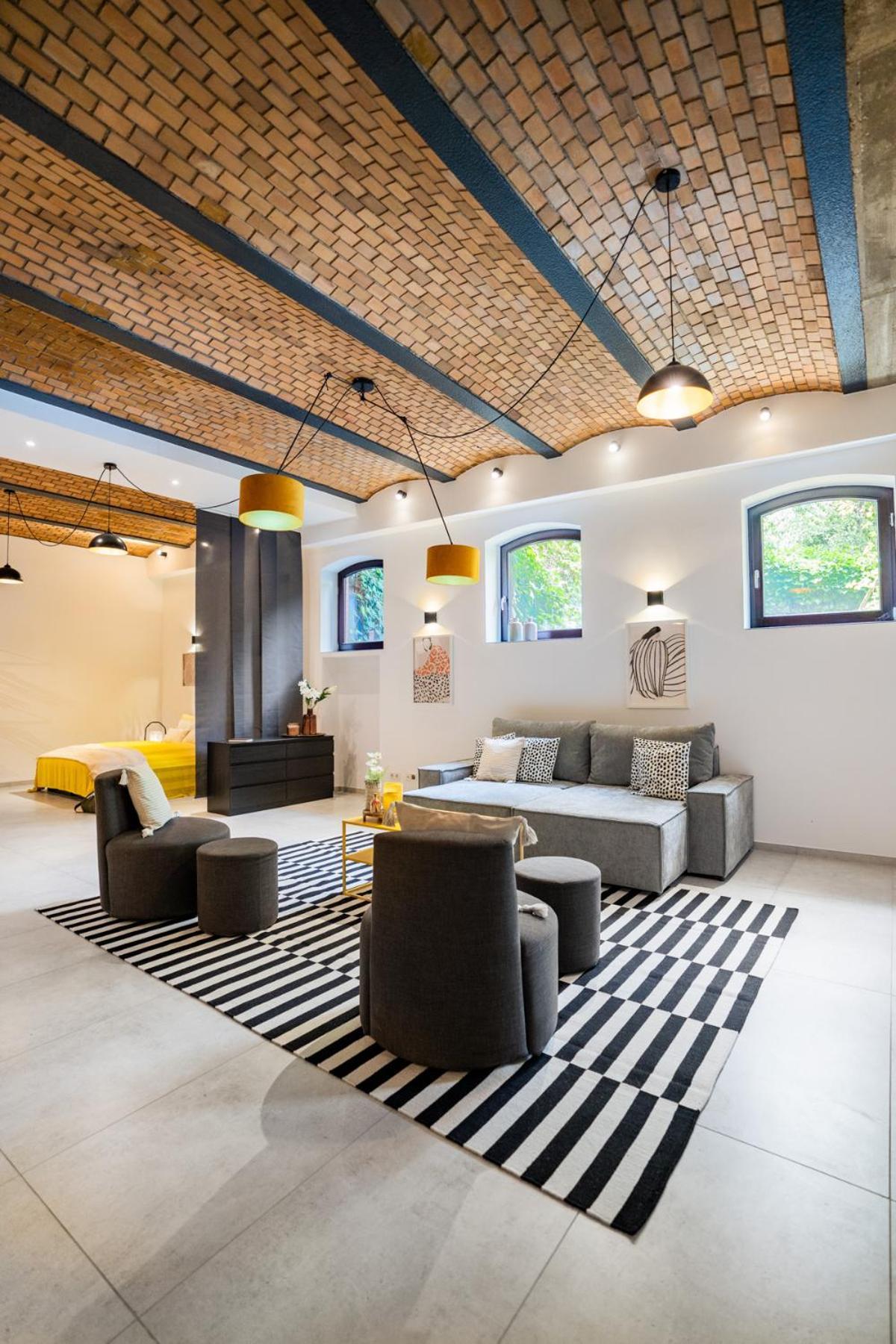 ויסבאדן Luxurioeses 100M2 Loft Mit Sauna & Parkplatz - Platz Fuer 4 Personen מראה חיצוני תמונה